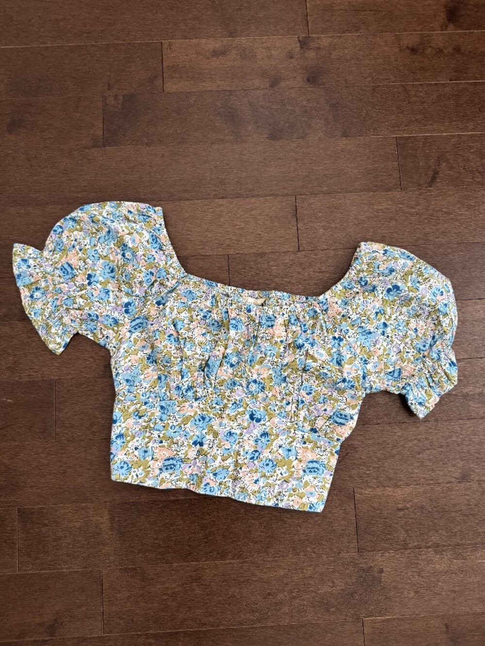 NWT Mutyuar Floral Off-Shoulder Crop Top Size S (Blue Sage Print)